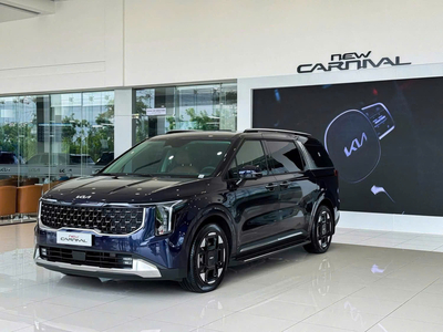 New Carnival 2.2D Premium 8S