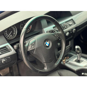 BMW 523i 2009