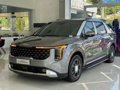 NEW CARNIVAL 1.6T HEV SIGNATURE 7S
