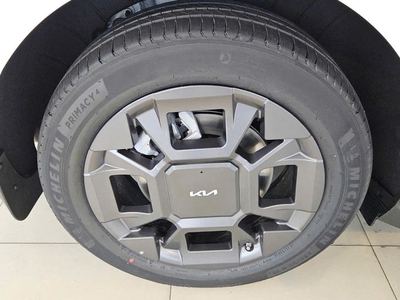 NEW CARNIVAL 1.6T HEV SIGNATURE 7S