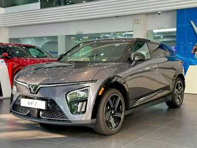 VinFast VF7 Plus