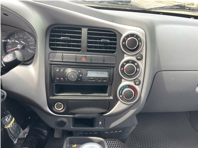 XE TẢI KIA K250 THÙNG KÍN TẢI TRỌNG 2,49 TẤN MỚI NHẤT