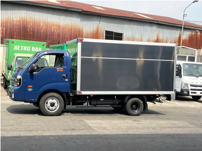 XE TẢI KIA K250 THÙNG KÍN TẢI TRỌNG 2,49 TẤN MỚI NHẤT