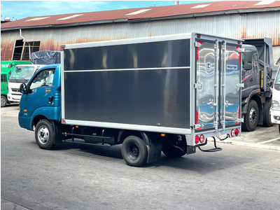 XE TẢI KIA K250 THÙNG KÍN TẢI TRỌNG 2,49 TẤN MỚI NHẤT