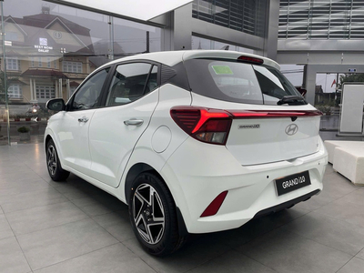Hyundai Grand i10 Hatchback 1.2 AT Tiêu Chuẩn