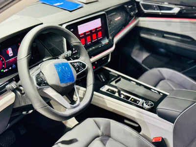 Volkswagen Teramont President 6 Chỗ