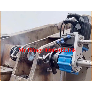 MÁY DOA LỖ ẮC GẦU CNC HÀN ĐOẠN LỖ BỊ Ô VAN DOA ĐK LỚN