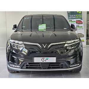 Vinfast VF8