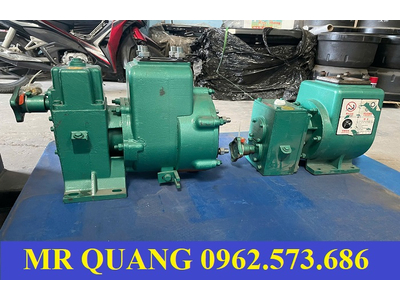 Bơm nước xe phun nước rửa đường