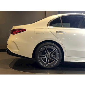 Mercedes-Benz C300 AMG 2025