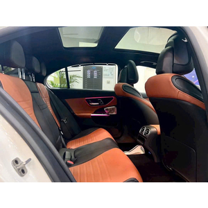 Mercedes-Benz C300 AMG 2025