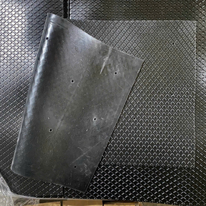 Thảm cao su chống trơn trượt WG 868BK - lót ổ heo con