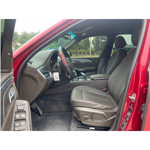 VinFast Lux SA2.0 Lướt 2019 - Màu Đỏ - Odo 8.0V Km