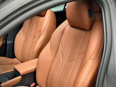 Peugeot 408 LE Phiên Bản Kỷ Niệm 215 Năm