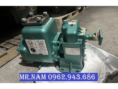 Bơm nước 40m³ và 60m³ trên xe téc tưới cây rửa đường sẵn hàng tại HÀ NỘI và SÀI GÒN.