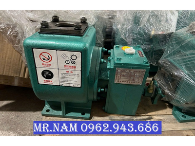 Bơm nước 40m³ và 60m³ trên xe téc tưới cây rửa đường sẵn hàng tại HÀ NỘI và SÀI GÒN.