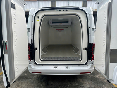 XE TẢI VAN THACO TF480V2S THÙNG ĐÔNG LẠNH DL1 MỚI NHẤT