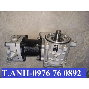 Bơm hơi Hino 700 đầu kéo