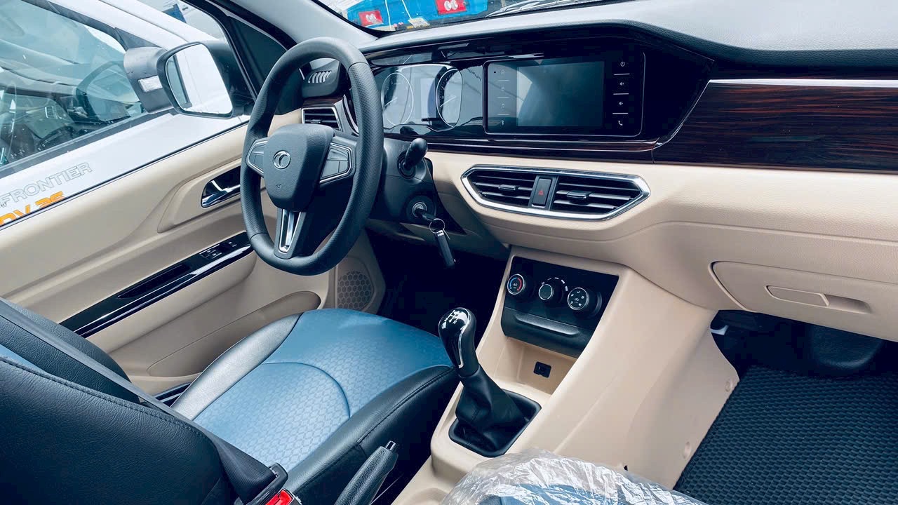 XE TẢI THACO TF420V 2S Tải 945 KG Thùng 2m3