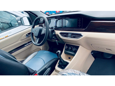 XE TẢI THACO TF420V 2S Tải 945 KG Thùng 2m3