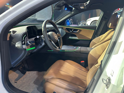 Mercedes-Benz E200 Avantgarde