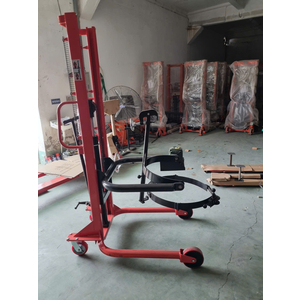 Xe nâng phuy xoay đổ có đai