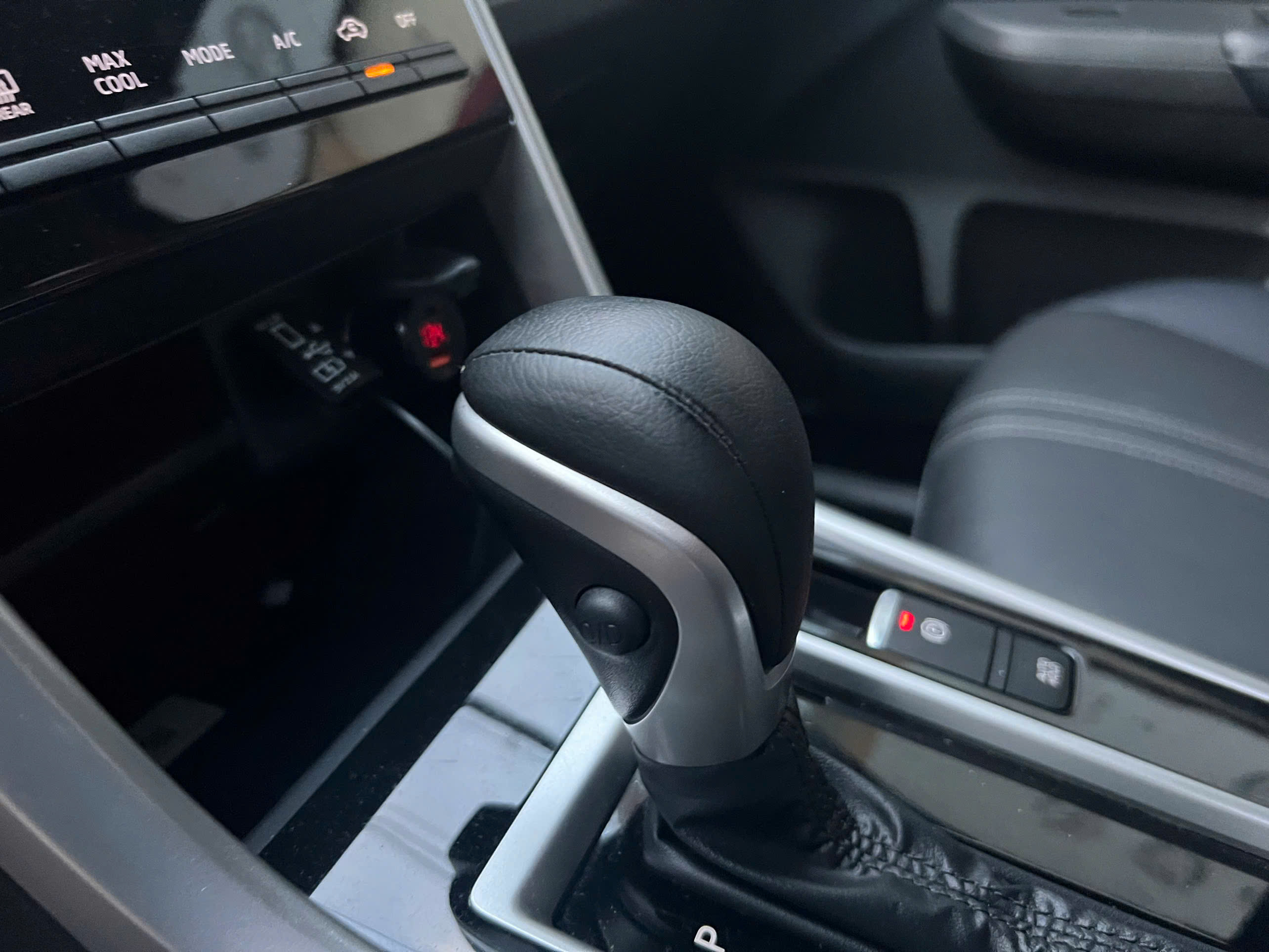 Mitsubishi Xpander Cross 1.5L AT – 2022, Nhập Indo