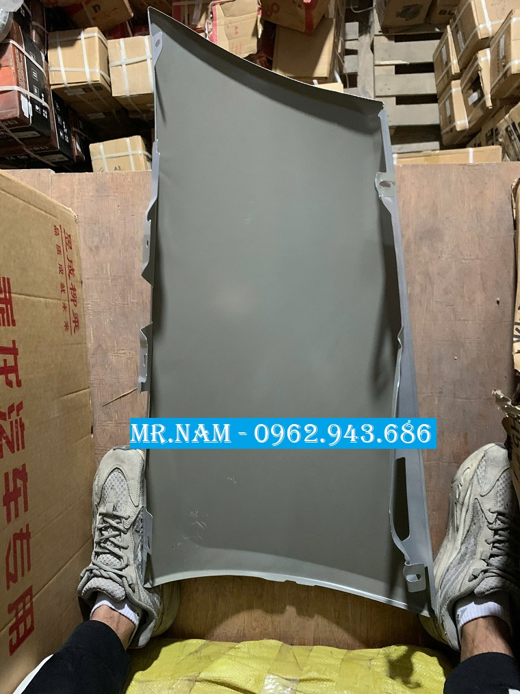 ỐP GIÓ CHENGLONG H7 3 CHÂN, 4 CHÂN, ĐẦU KÉO SẴN HÀNG TẠI HÀ NỘI VÀ SÀI GÒN.