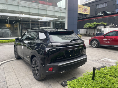 New Peugeot 2008 Premium - ĐEN