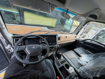 Xe tải Thùng dài 9m9 Thaco Linker T2-16 Thùng Kín Tải Trọng 8 Tấn.