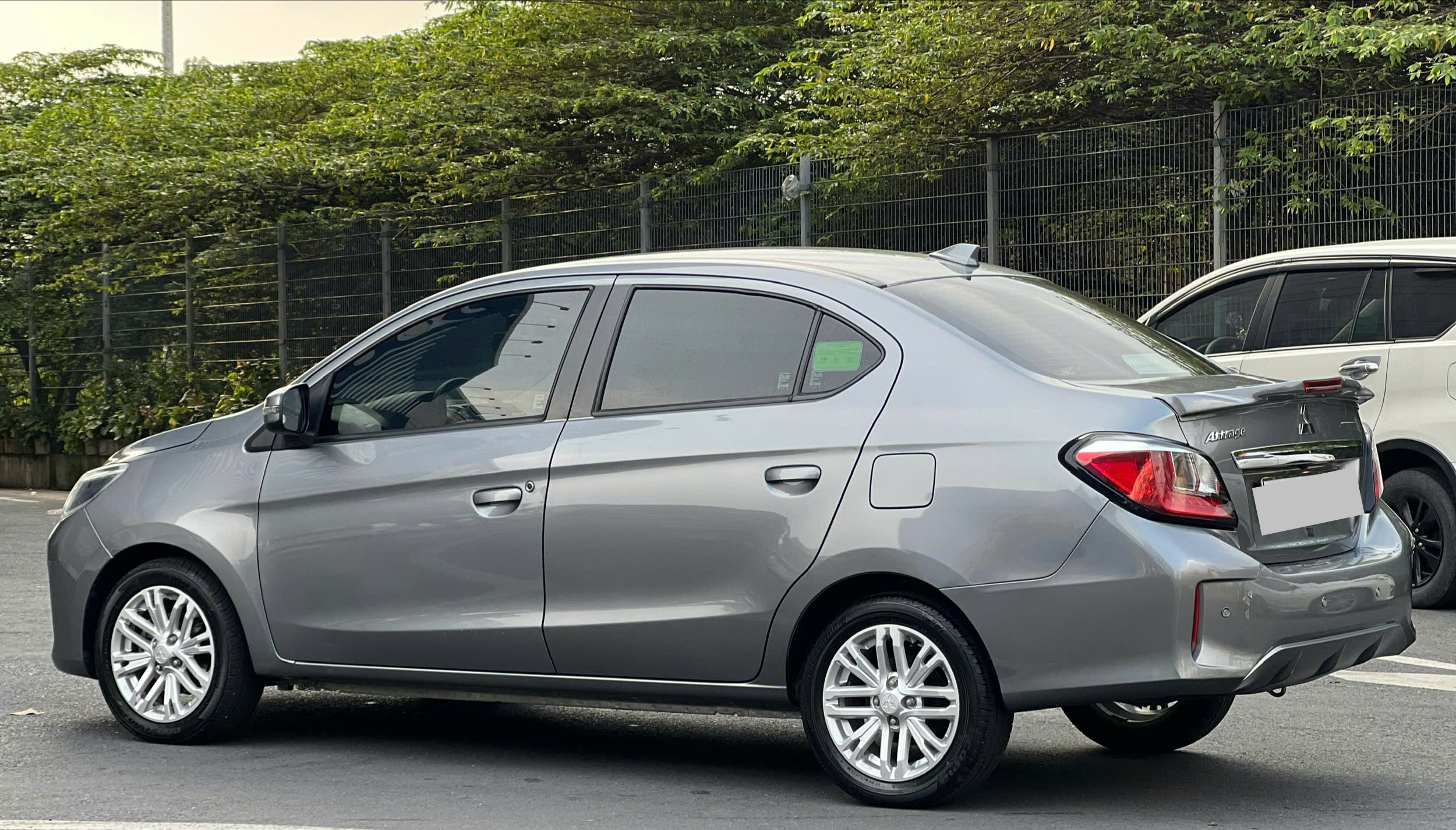 Mitsubishi Attrage 1.2L CVT – Nhập Thái, 2020 – Xe đẹp giá tốt!