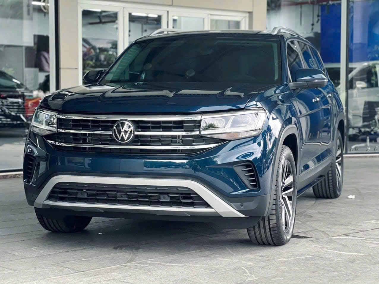 Volkswagen Teramont Limited ( 7 Chỗ )