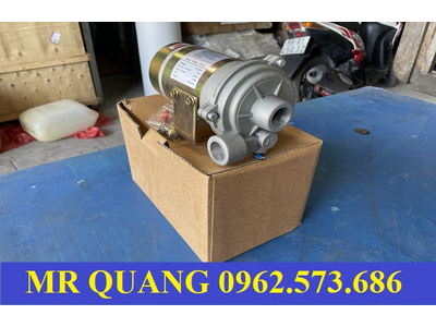 Bơm nước xe trộn bê tông tại Sài Gòn