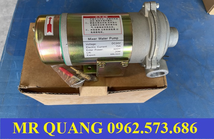 Bơm nước xe trộn bê tông tại Sài Gòn