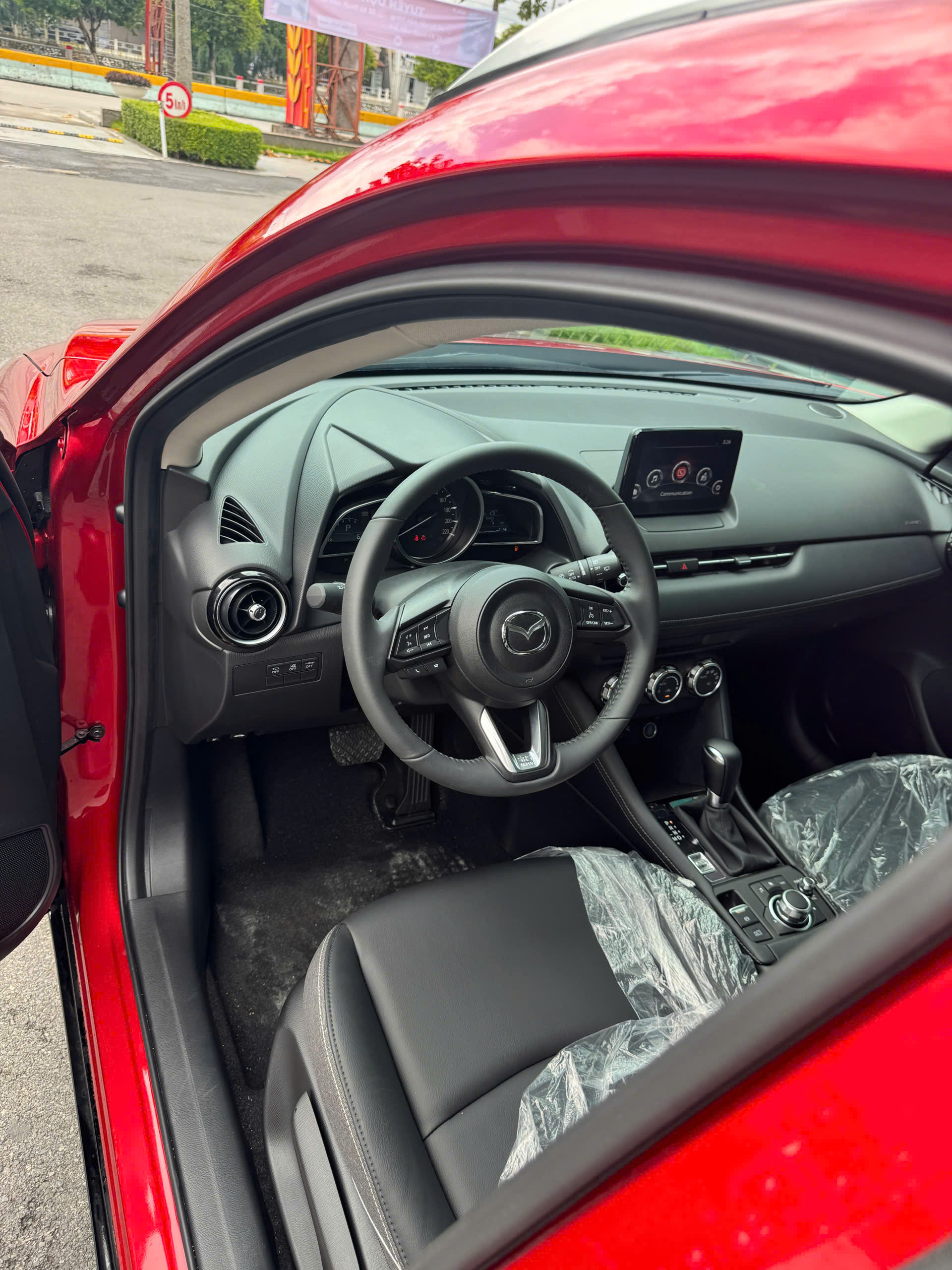 NEW MAZDA CX-3 1.5 AT CKD