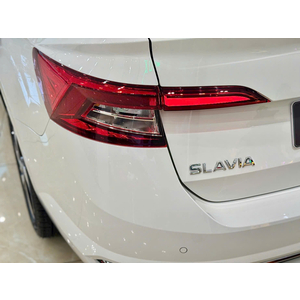 Skoda Slavia 2026 Style 1.0 Turbo Sedan Hạng B Lắp ráp tại Việt Nam Thông Số Kỹ Thuật Hình Ảnh Lăn Bánh xe
