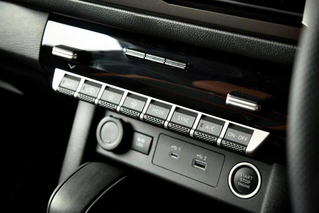 All-New Mitsubishi Triton 4WD AT Athlete