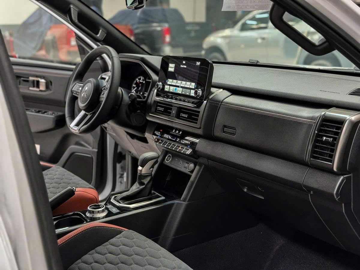 All-New Mitsubishi Triton 4WD AT Athlete