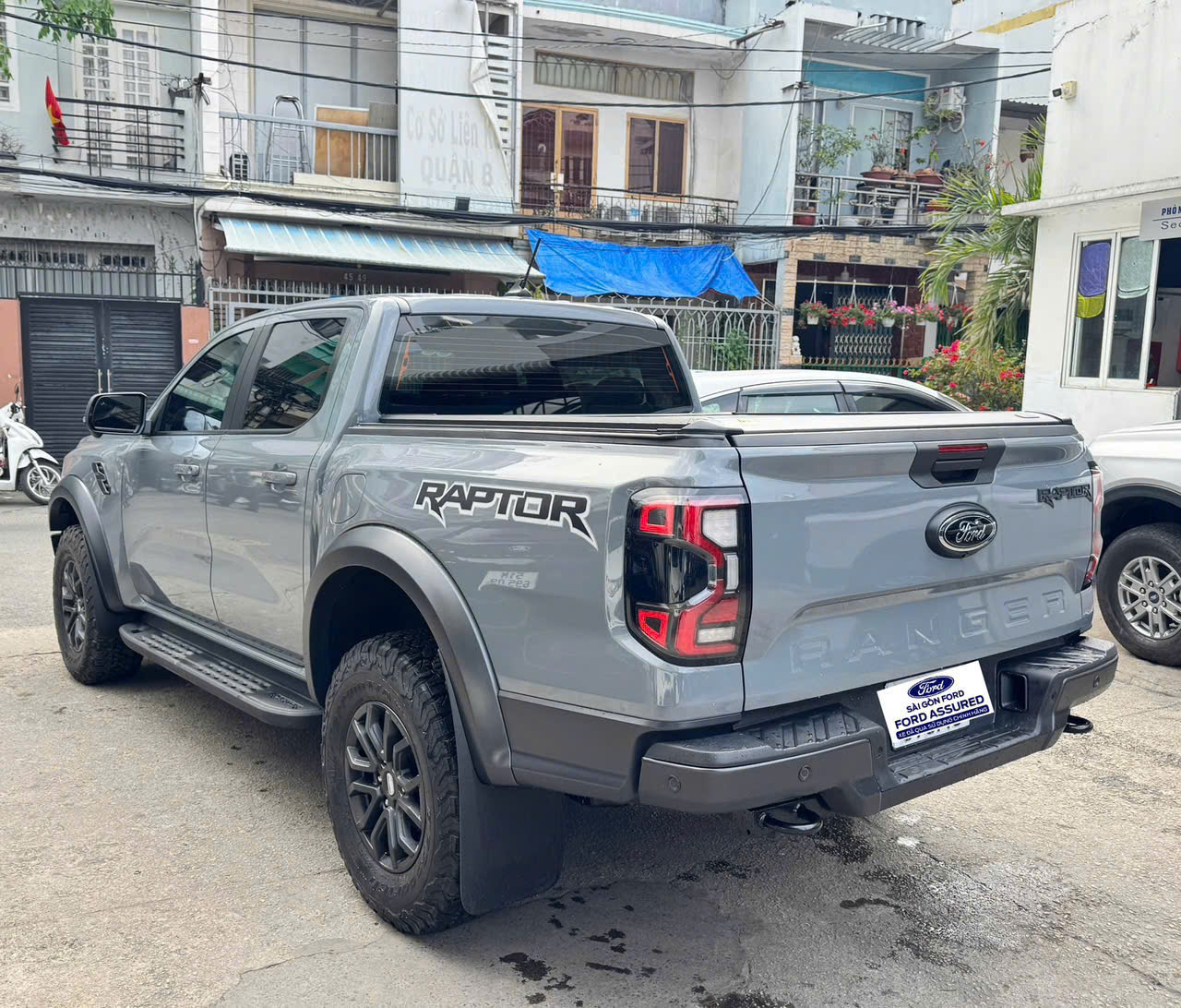 Raptor 2024 Màu Xám Xi Măng