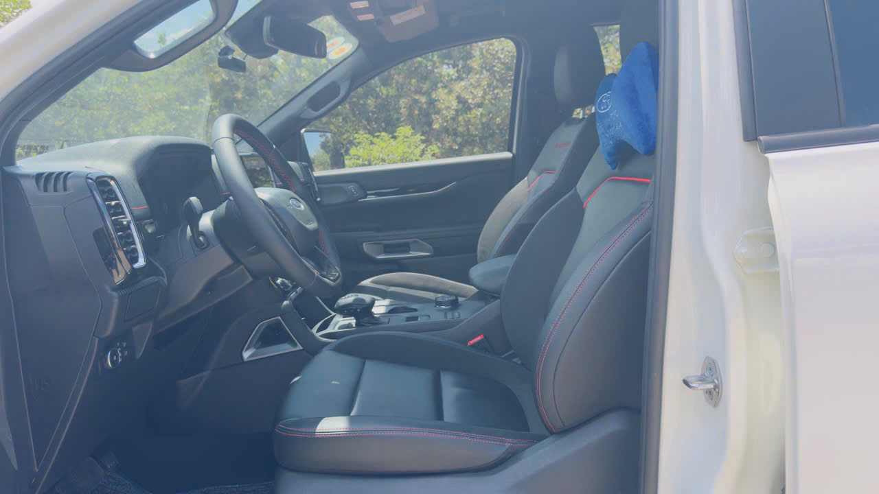 Ranger Stormtrak 2025 chỉ 9.700km