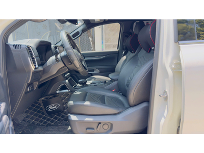 Everest Titanium 2 cầu 2023