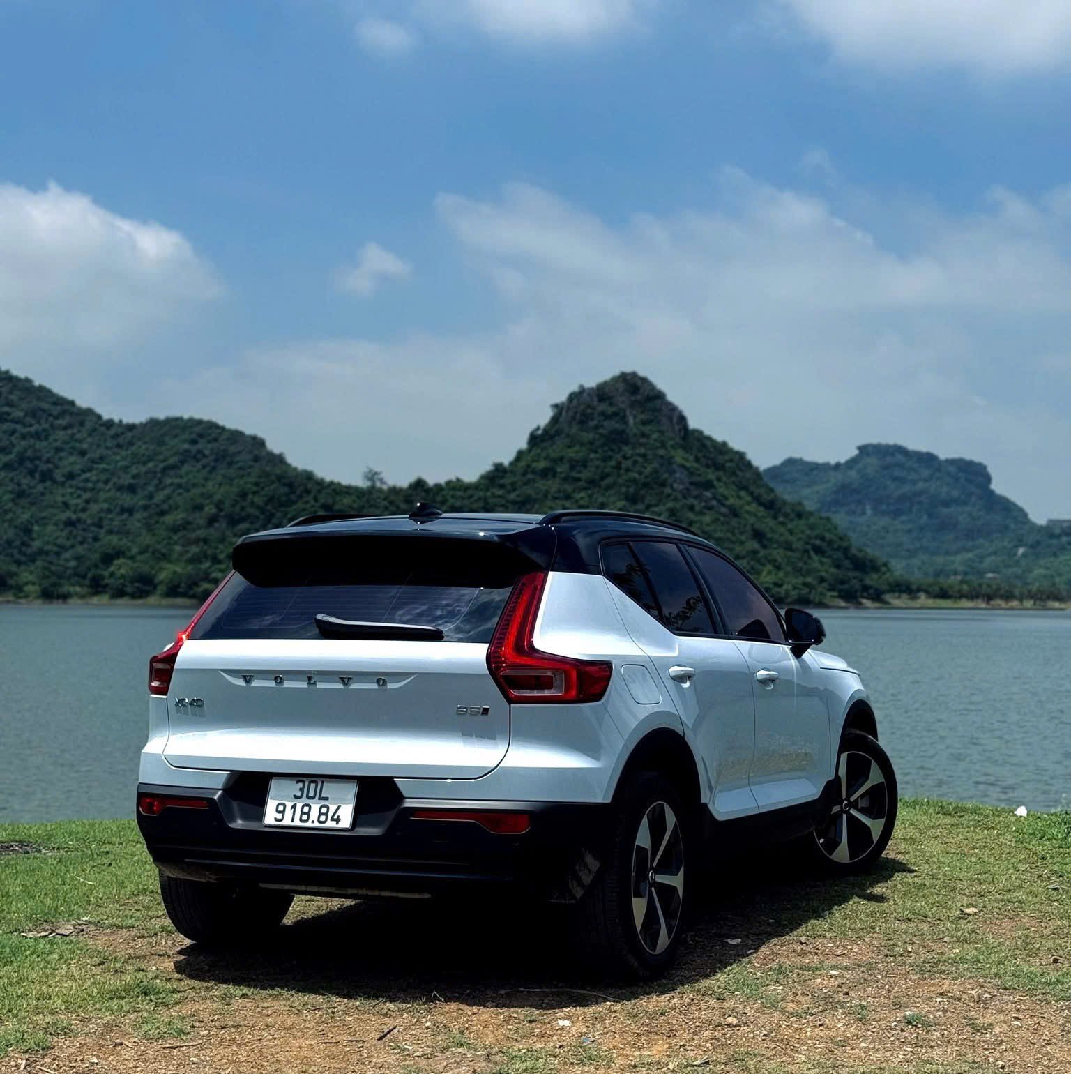 Volvo XC40 Ultra Dark