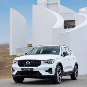 Volvo XC40 Ultra Dark