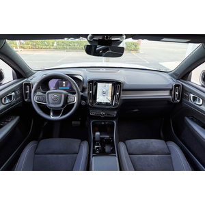 Volvo XC40 Ultra Dark