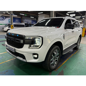 Everest Titanium 2024 Sơn Zin Cả Xe