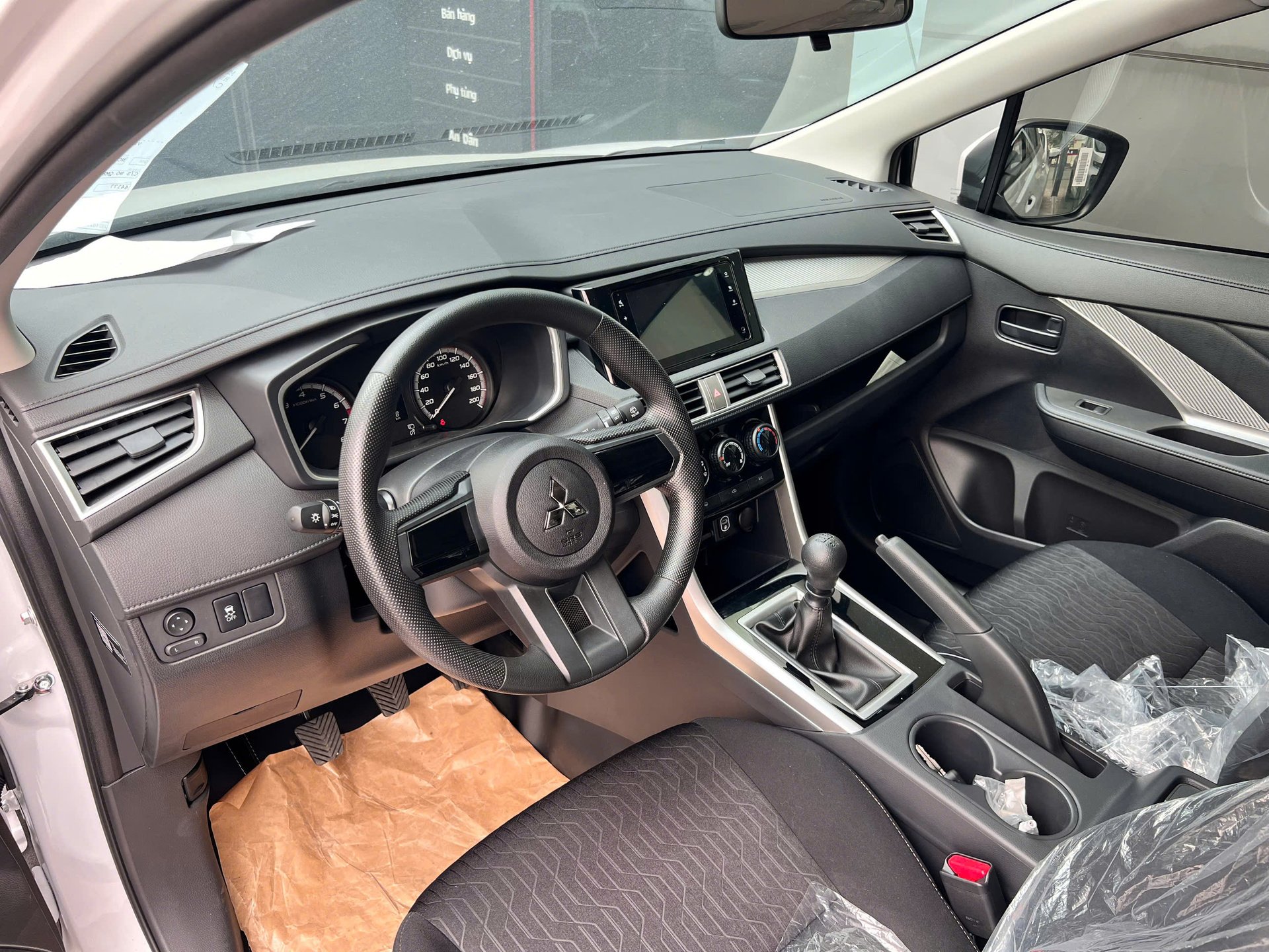 Mitsubishi Xpander MT