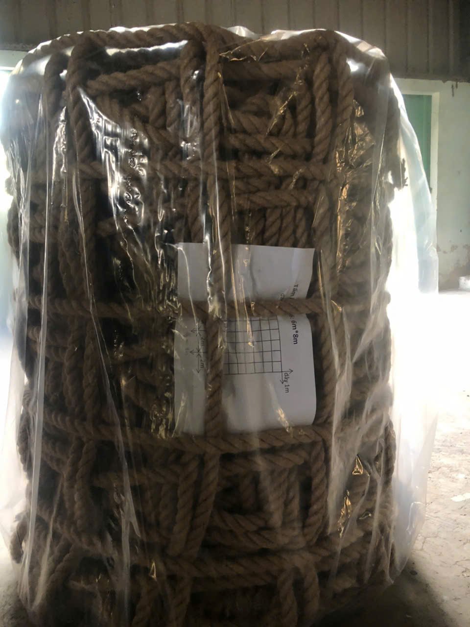 Chuyên cung cấp lưới chống trượt sân bay trực thăng phục vụ giàn khoan dầu khí, tòa nhà