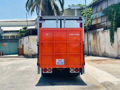 XE TẢI K250 THÙNG KÍN BỬNG NÂNG 1 tấn 9 THÙNG DÀI 3m5