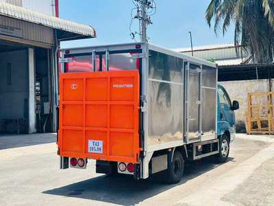 XE TẢI K250 THÙNG KÍN BỬNG NÂNG 1 tấn 9 THÙNG DÀI 3m5