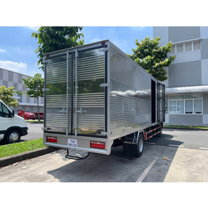 THACO Linker T2-6.9 - Thùng kín - tải trọng 3.3T